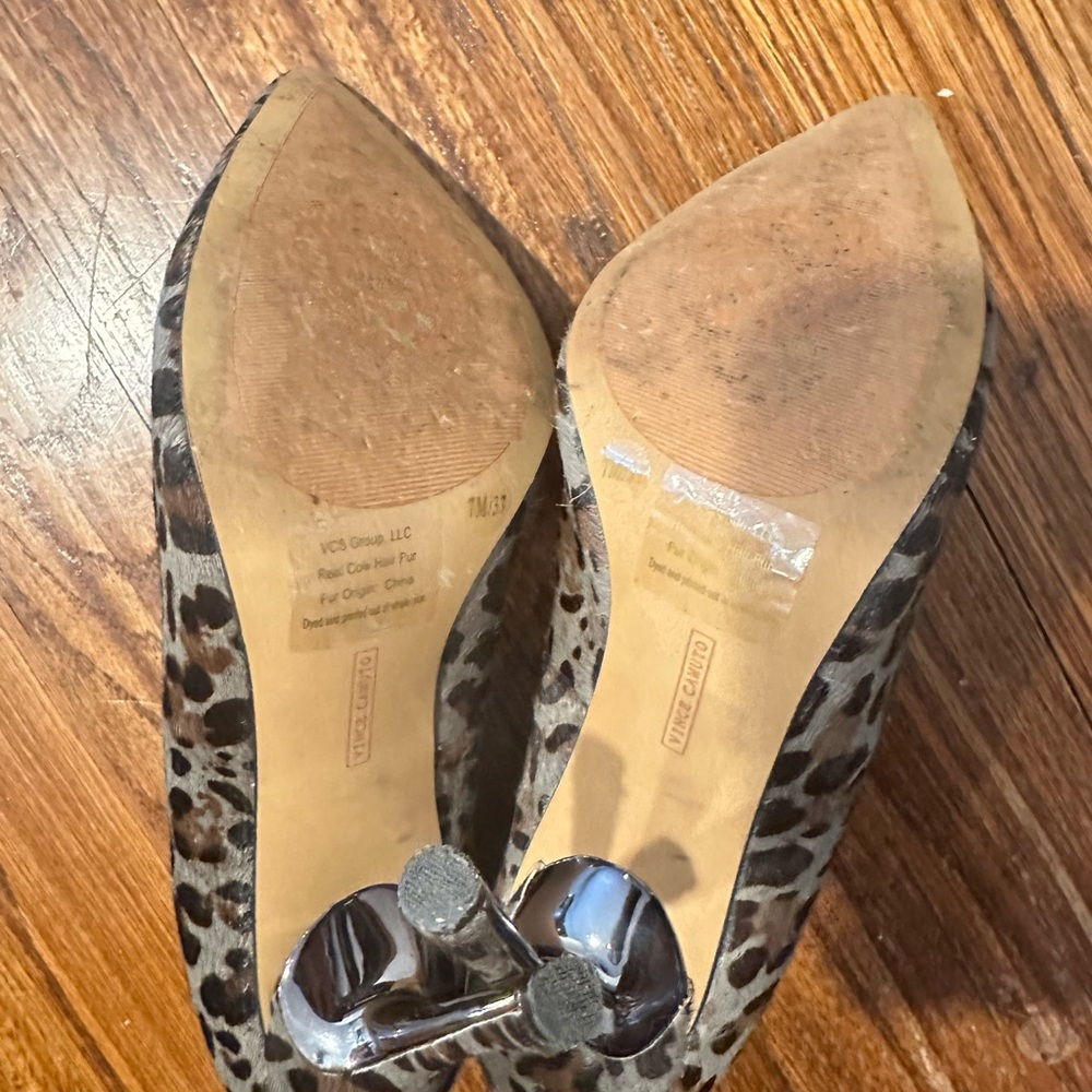 Vince Camuto Brown and Black Heels - Picture 5 of 5